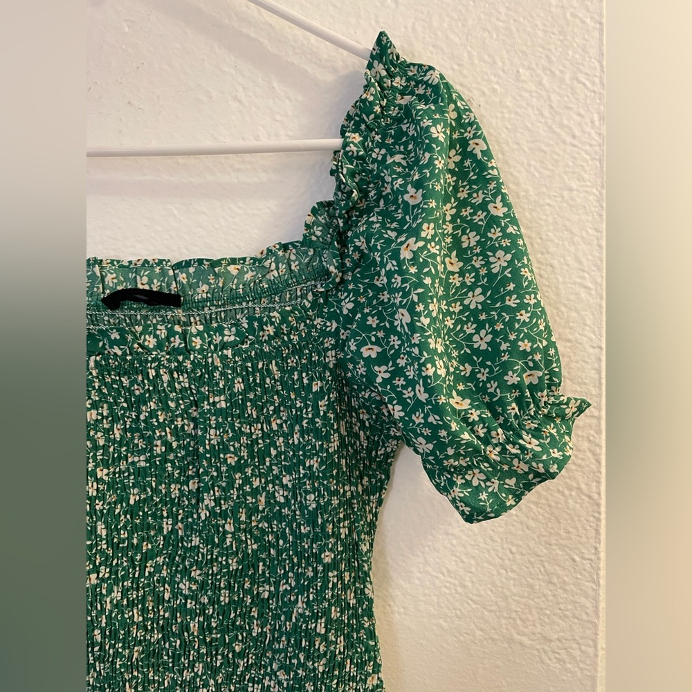 MATERNITY Shirred Floral Midi Dress • Green • Size Medium